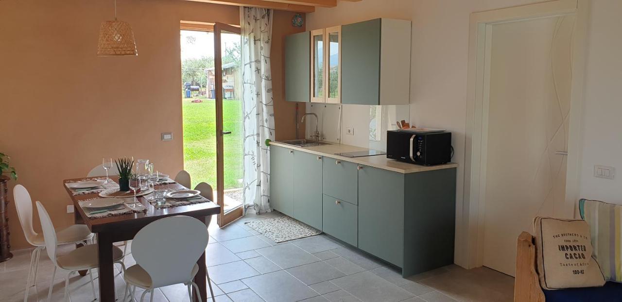 Country Apartment, Near Bardolino And Lazise Calmasino エクステリア 写真